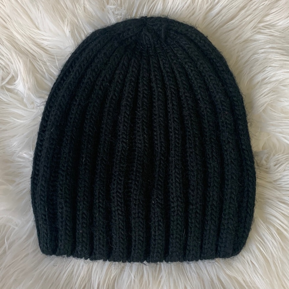Brand: H&M Size: One size Color: Black